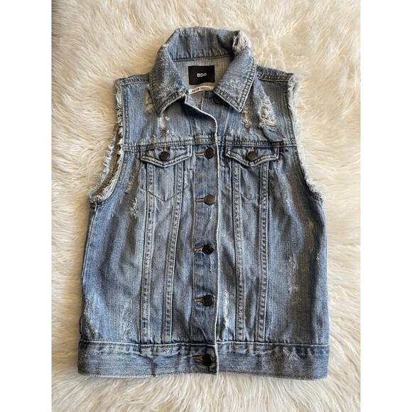 Urban Outfitters BDG Size XS Denim Vest Distressed American Flag Design - Picture 1 of 12